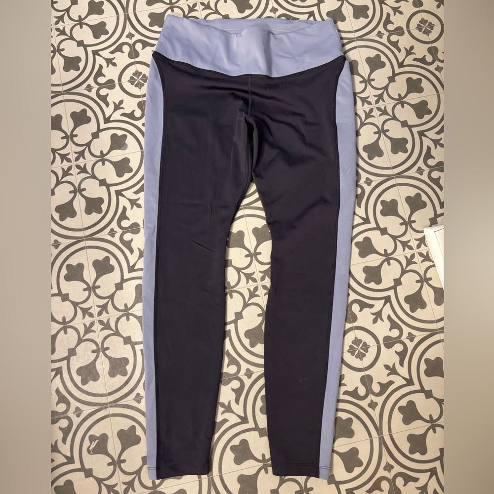 Women’s Nike Dri-Fit Leggings Size large